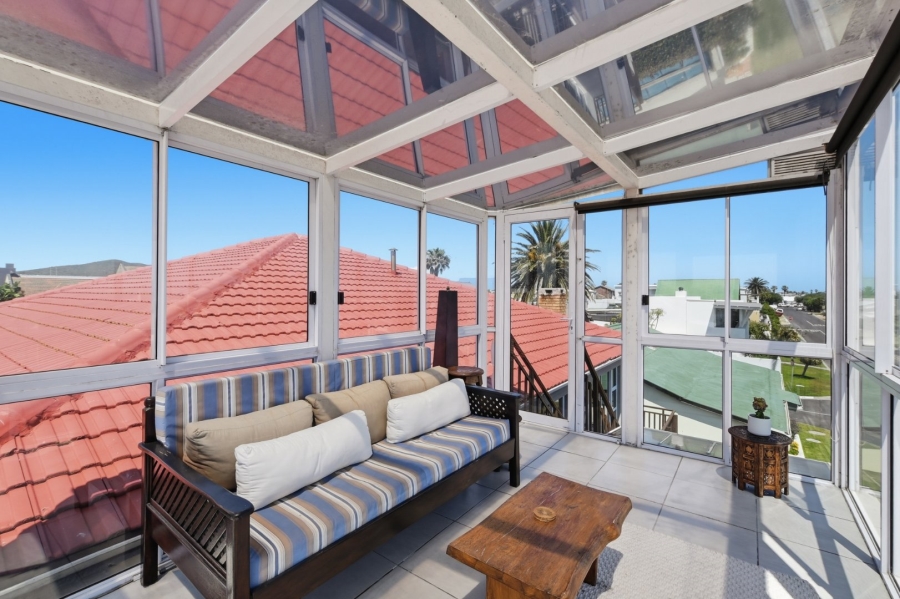 8 Bedroom Property for Sale in Melkbosstrand Central Western Cape